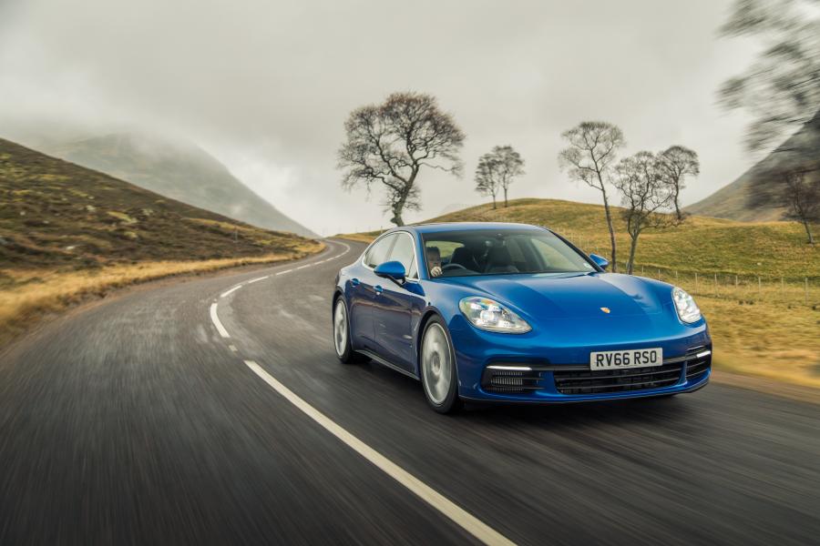  Porsche Panamera 4S 2016 года  (UK) (фото 2 из 28)